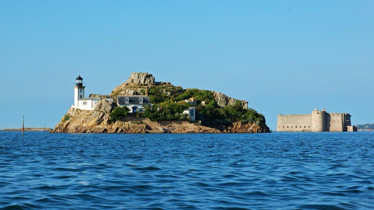 joli studio rénové centre historique Appartamento Morlaix Esterno foto